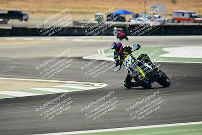 media/Sep-07-2025-TrackXperience (Sun) [[ee17e62fad]]/Level 3/Session 4 (Lower Chicane)/